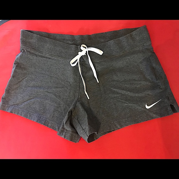 Nike Pants - NWOT NIKE shorts